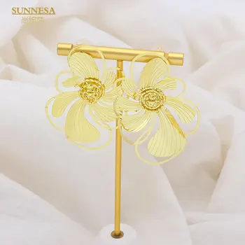 SUNNESA Золотой Цвет Цветочный Дизайн Зеркальные Боковые Серьги-Клипсы Модные Ювелирные Изделия из Дубая Африканские Большие Серьги для Женщин