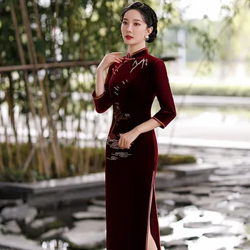 Осеннее винно-красное платье-ципао 2022 года для самостоятельного выращивания Чонсам с воротником-стойкой и рукавом три четверти для подиума, китайское платье Ципао для женщин, мам